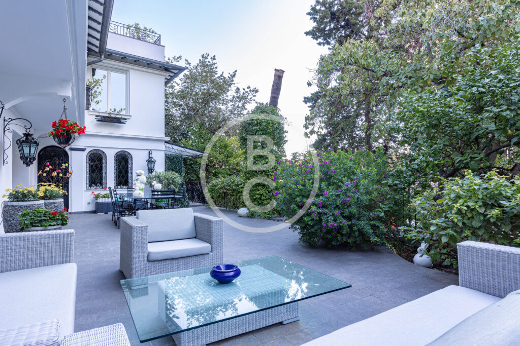 VILLA IN MONACO - UNIQUE