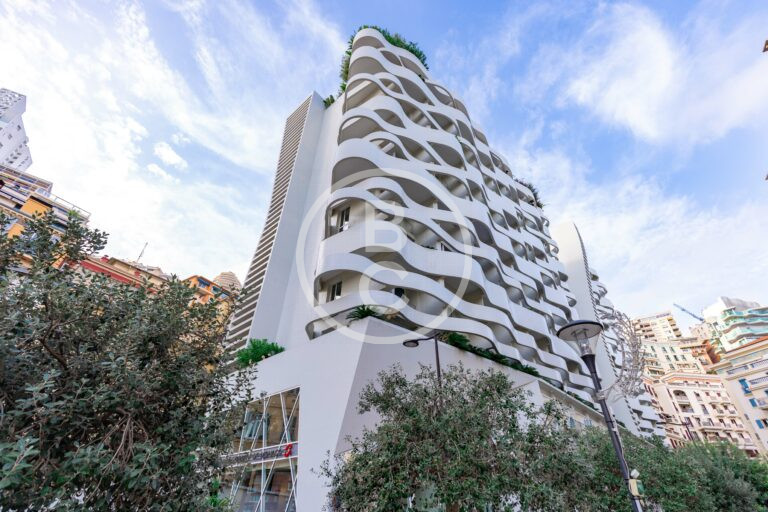 2-ROOM DUPLEX APARTMENT