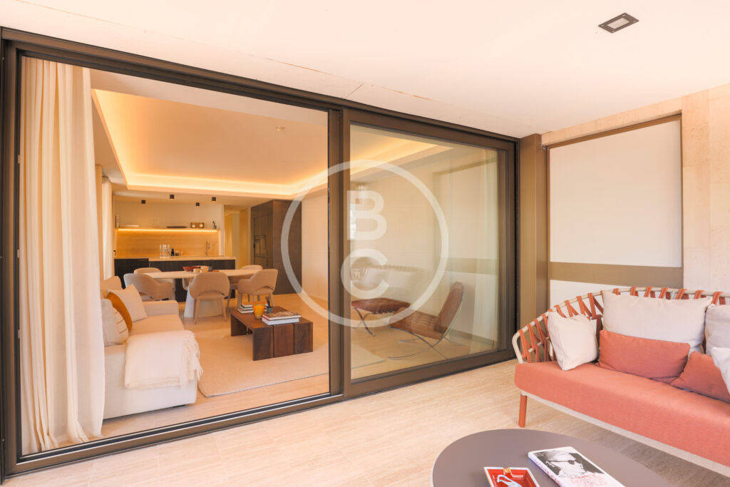 3 ROOMS COMPLETELY RENOVATED