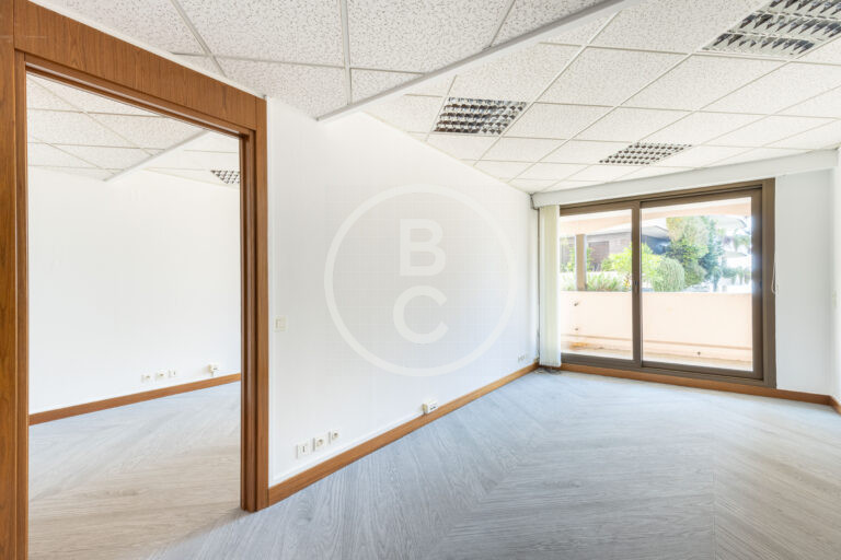 PRESTIGIOUS CARRE D'OR OFFICES