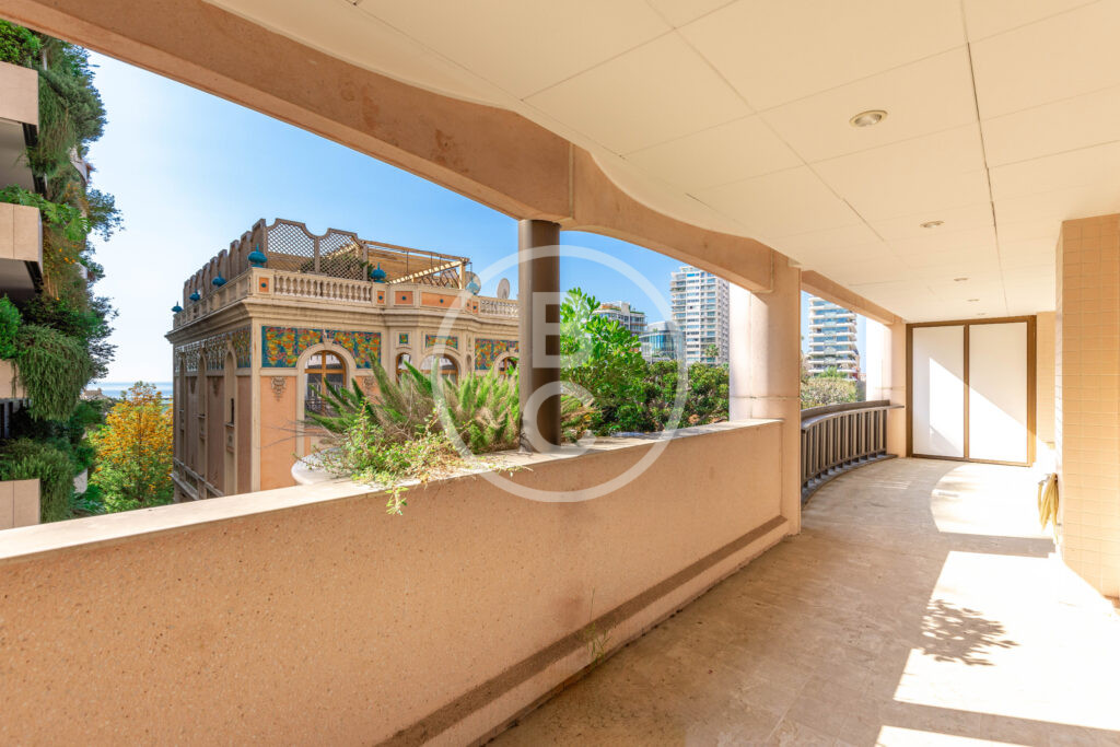 SPACIOUS OFFICES - CARRE D'OR
