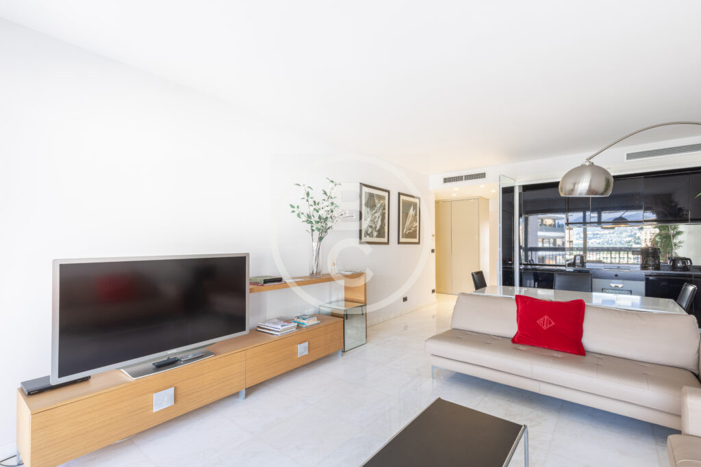 2-BEDROOM APARTMENT IN A PRESTIGIOUS RESIDENCE