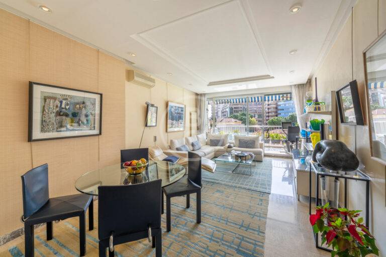 3-BEDROOM APARTMENT IN A PRESTIGIOUS RESIDENCE