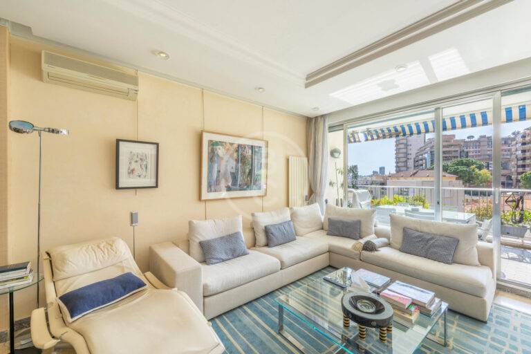 3-BEDROOM APARTMENT IN A PRESTIGIOUS RESIDENCE