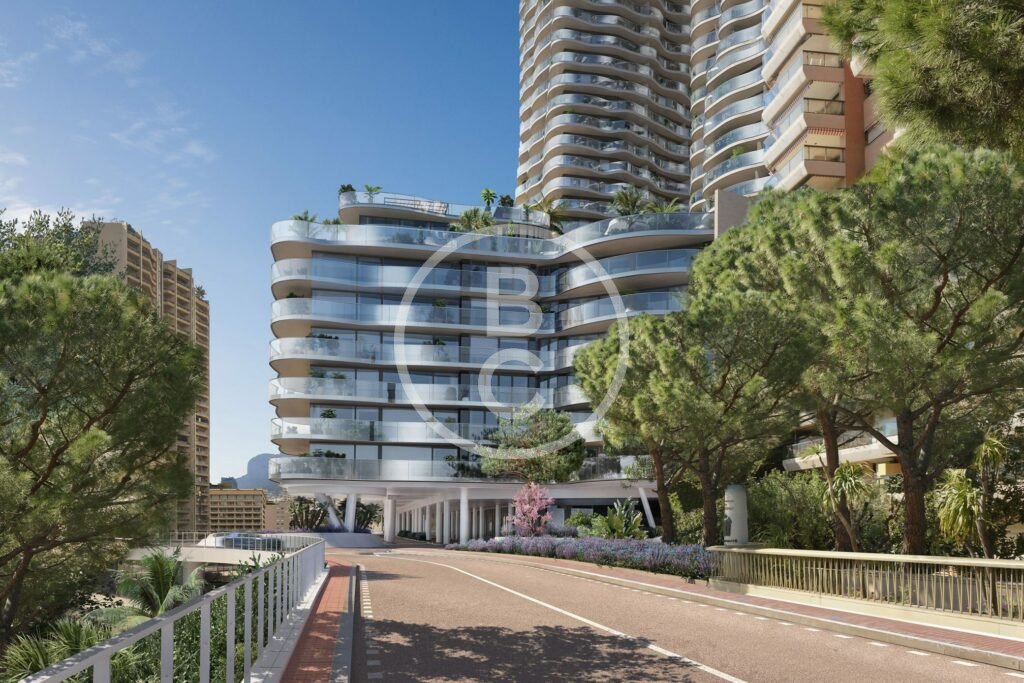 LUXURIOUS 3 BEDROOM APARTMENT