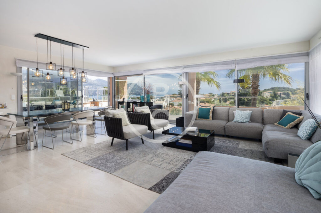 MAGNIFICENT VILLA