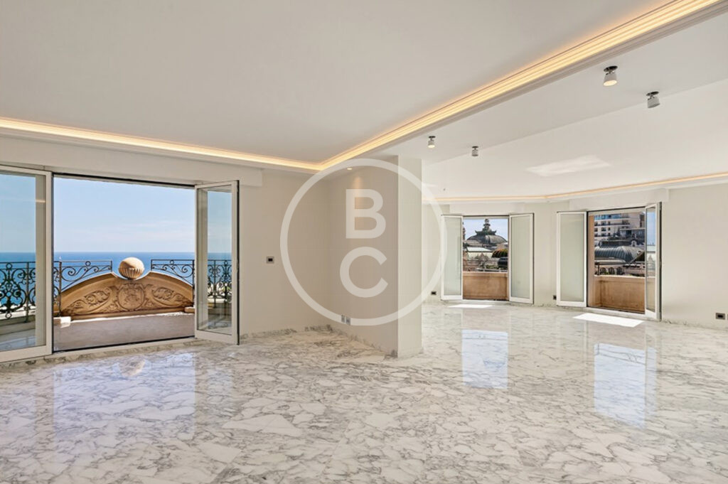 ELEGANT 4 BEDROOM APARTMENT IN THE HEART OF MONACO