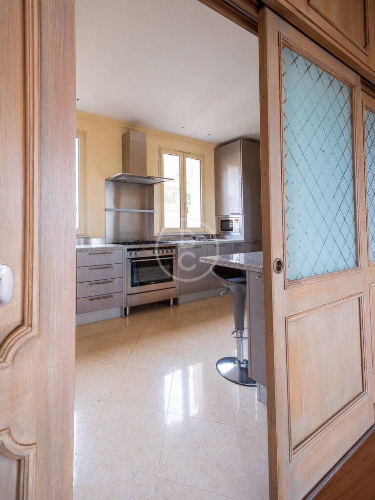 RARE DUPLEX  SEA VIEW