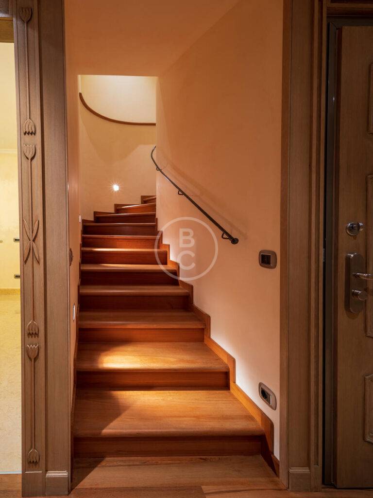 RARE DUPLEX  SEA VIEW