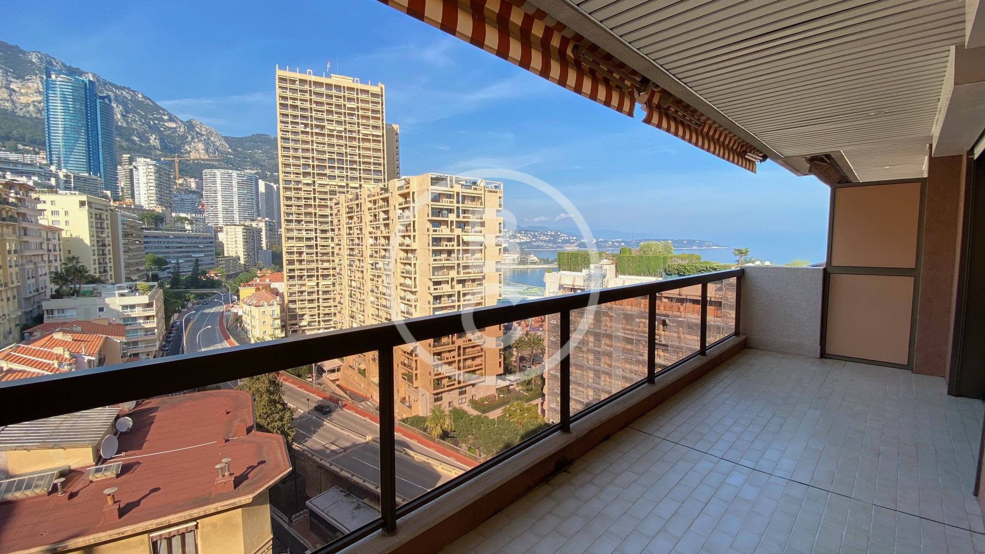 SUBLIME 1 BEDROOM APARTMENT CENTRAL RENOVATED