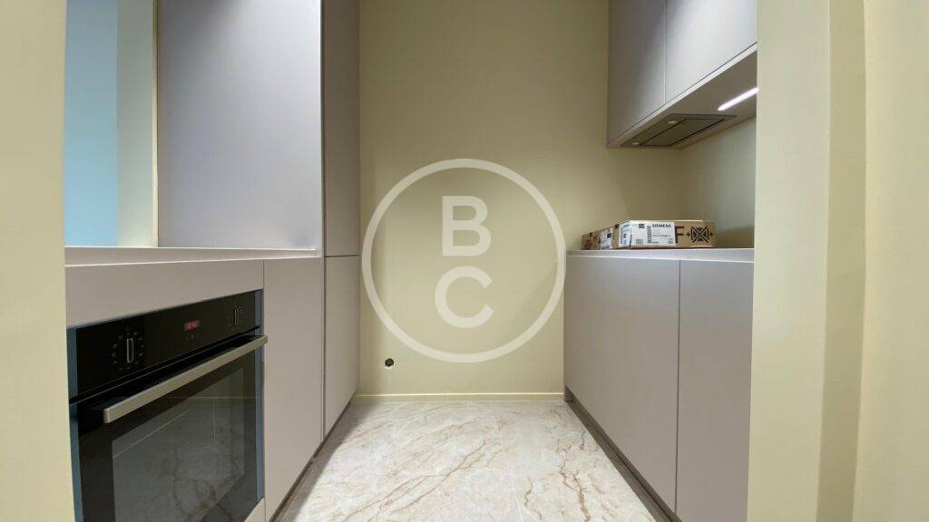 SUBLIME 1 BEDROOM APARTMENT CENTRAL RENOVATED