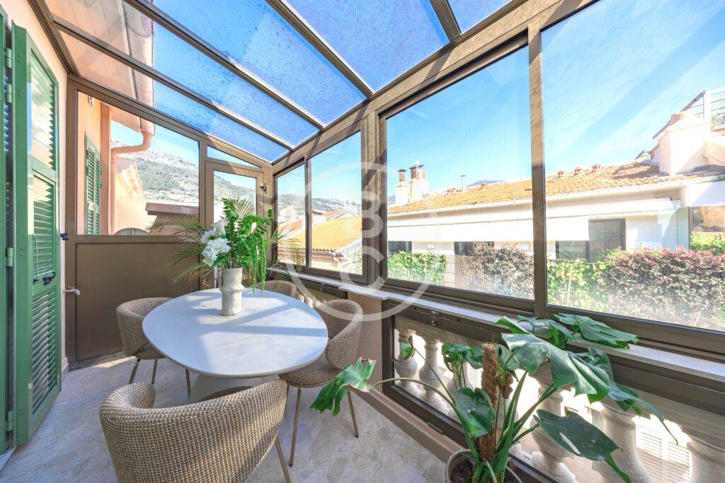 MAGNIFICENT 3 ROOM RENOVATED