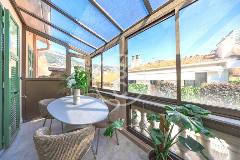 MAGNIFICENT 3 ROOM RENOVATED