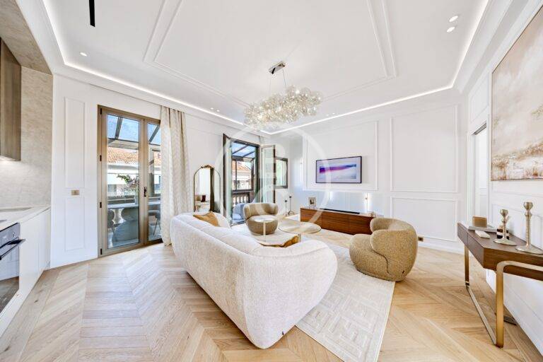 MAGNIFICENT 3 ROOM RENOVATED