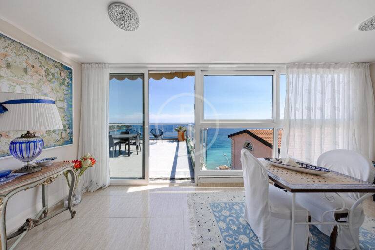 UNIQUE 3 BEDROOM SEA VIEW CLOSE TO MONACO