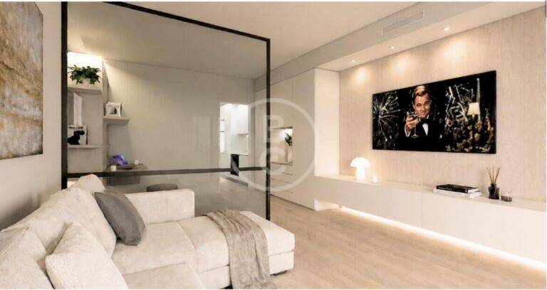 MAGNIFICENT RENOVATED APARTMENT IN THE CENTRE
