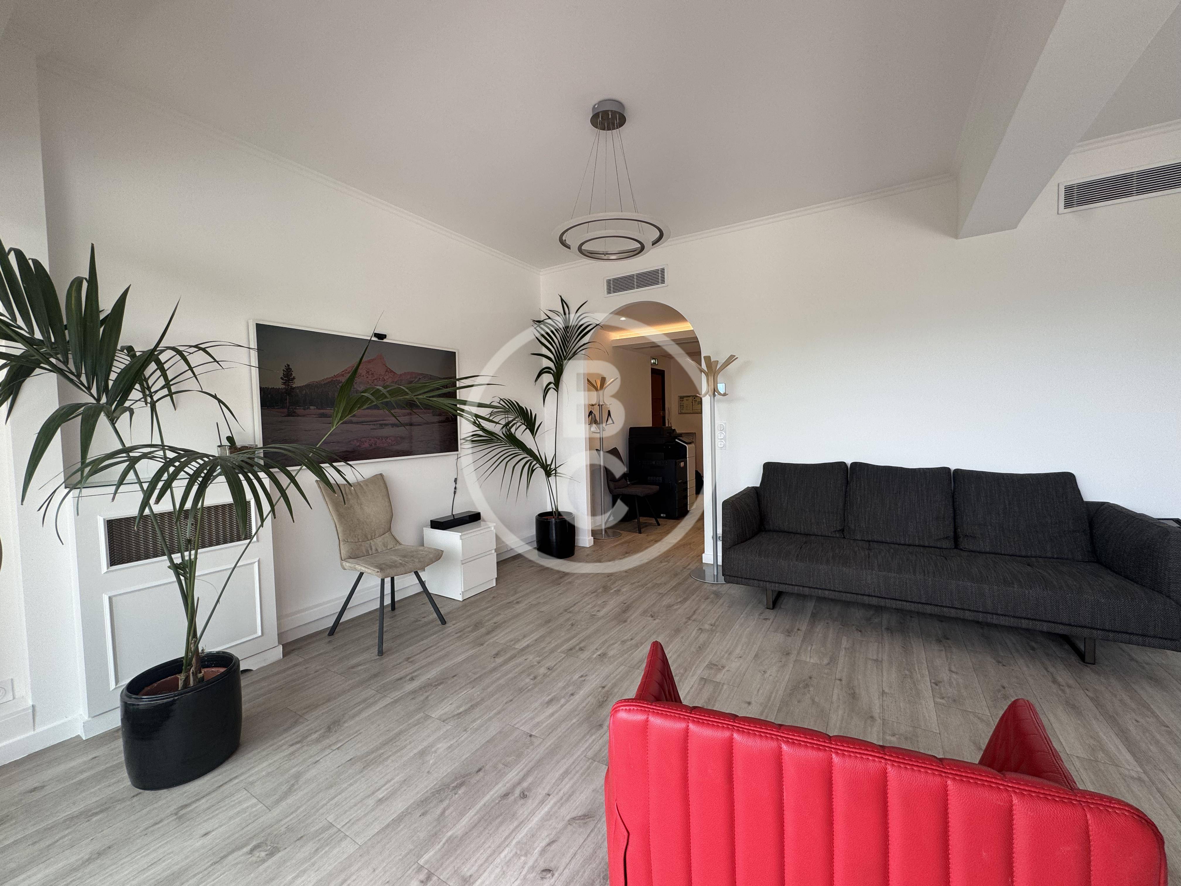 2 BEDROOM WITH HARBOUR VIEW