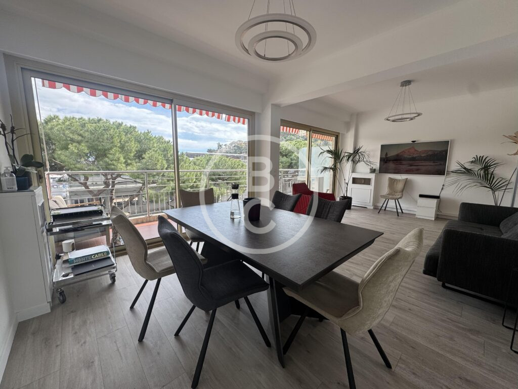 2 BEDROOM WITH HARBOUR VIEW