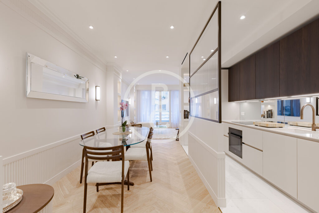 MAGNIFICENT 3 BEDROOM RENOVATED
