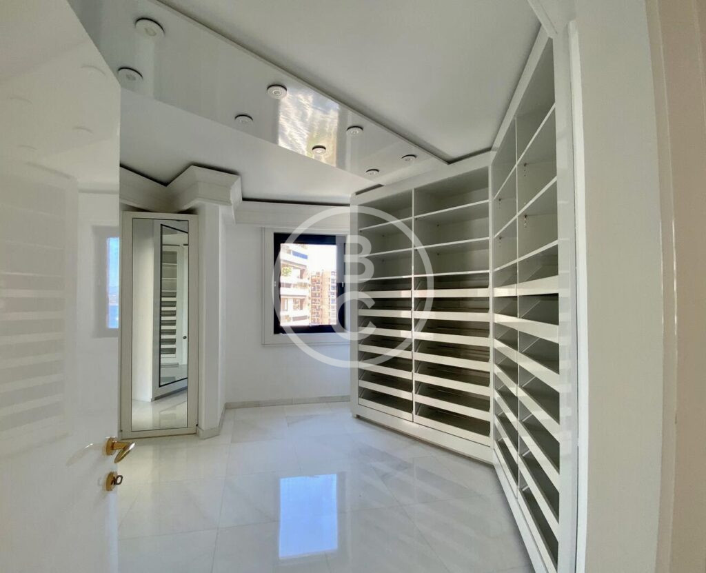 LARGE 5 ROOMS