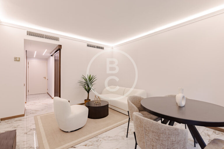BEAUTIFUL 2 ROOMS COMPLETELY RENOVATED