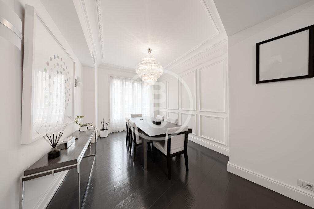 MAGNIFICENT 3 BEDROOM RENOVATED