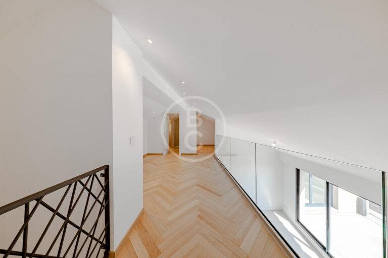 MAGNIFICENT 3 BEDROOM RENOVATED
