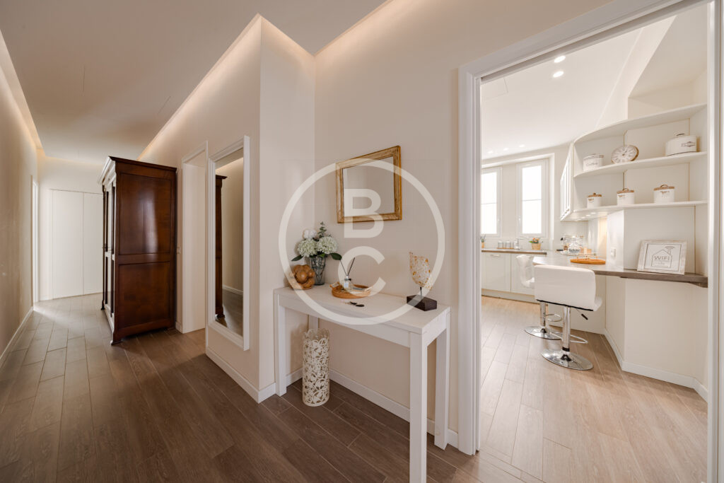 2/3 BEDROOM  APARTMENT RENOVATED