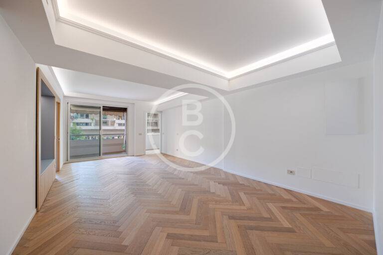 MIXED USE APARTMENT PORT