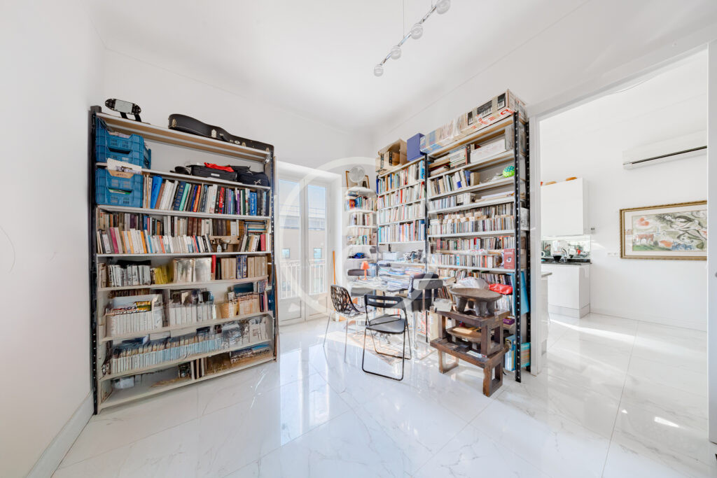 MAGNIFICENT 3 ROOM APARTMENT WITH A VIEW
