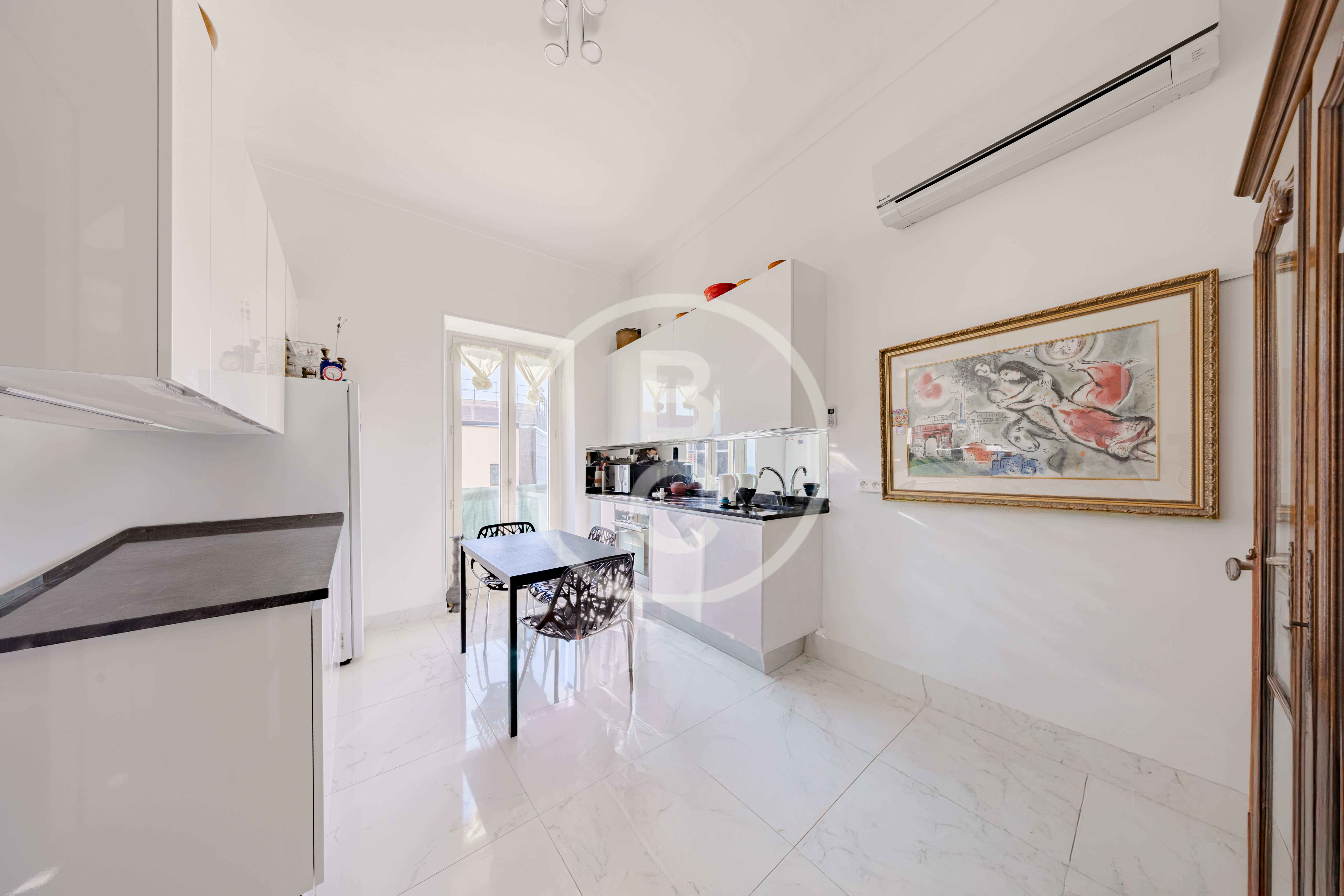 MAGNIFICENT 3 ROOM APARTMENT WITH A VIEW