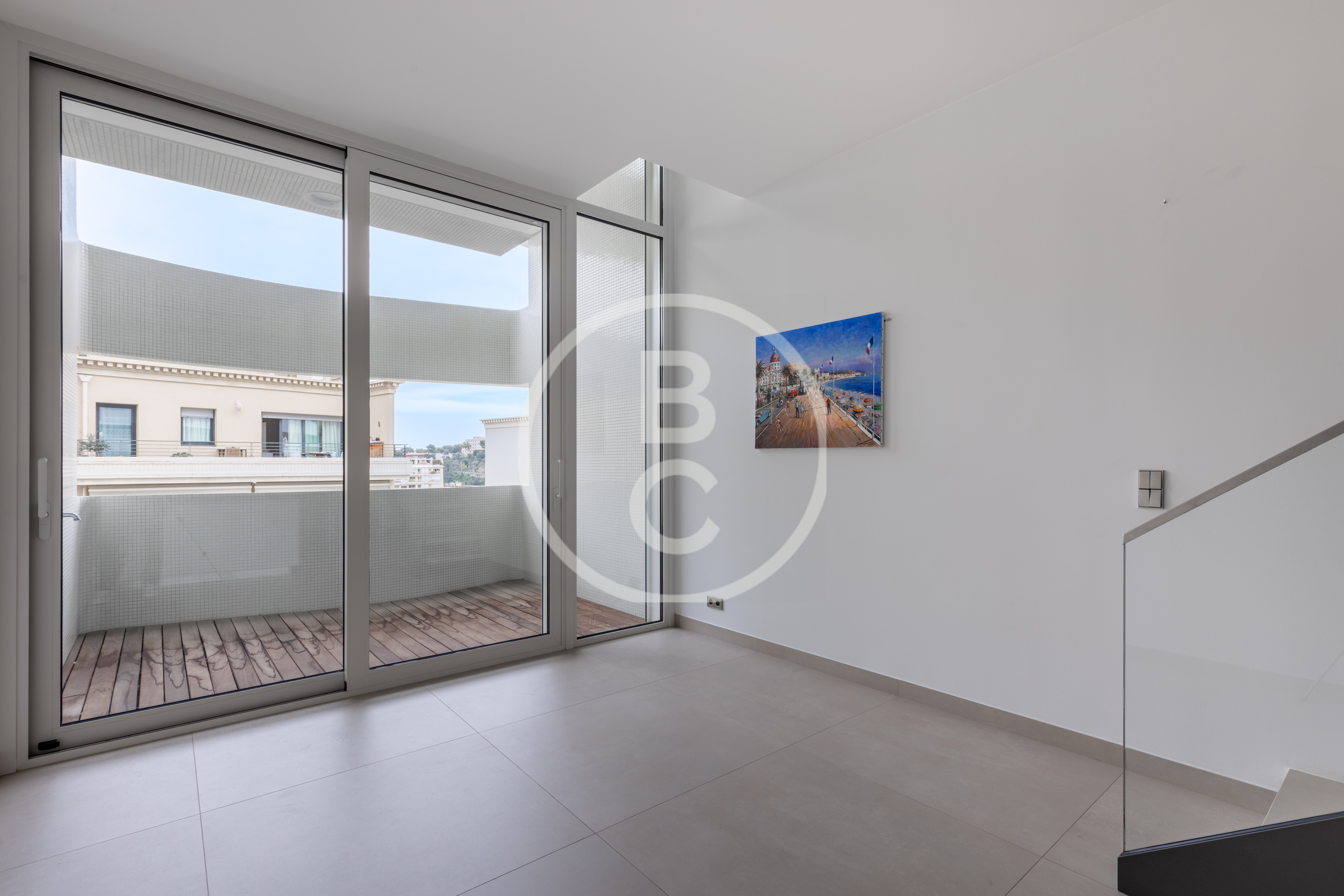 BEAUTIFUL 2 ROOMS DUPLEX