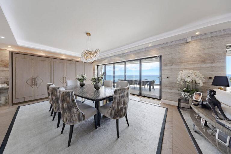 RENOVATED PENTHOUSE NEAR MONACO WITH SEA VIEW ON