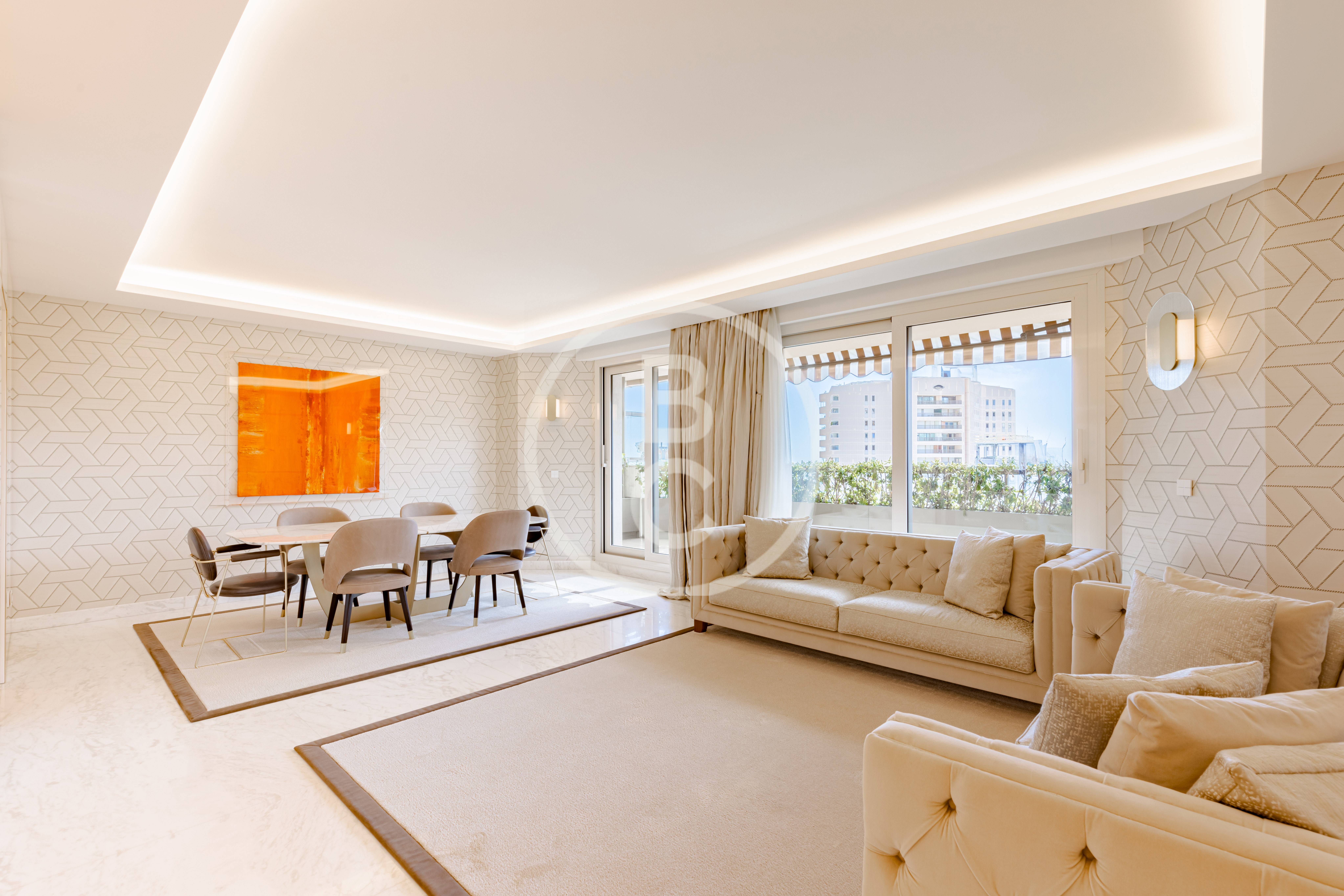 MAGNIFICENT 4 ROOM APARTMENT