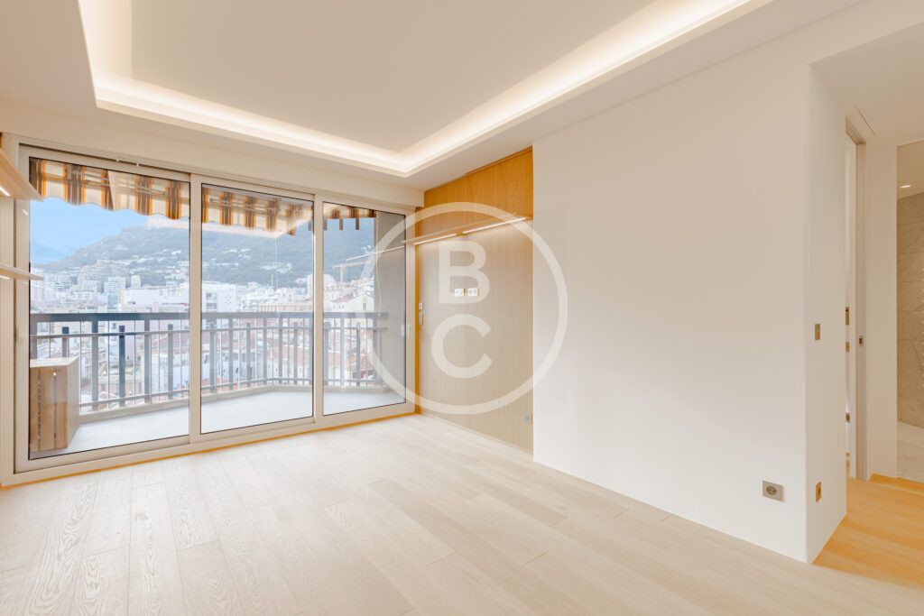 MAGNIFICENT 1 BEDROOM RENOVATED