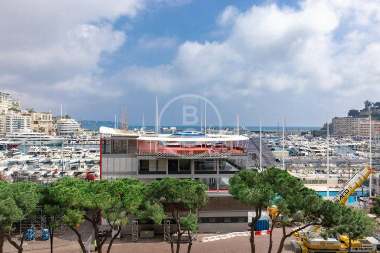 2 BEDROOM WITH HARBOUR VIEW