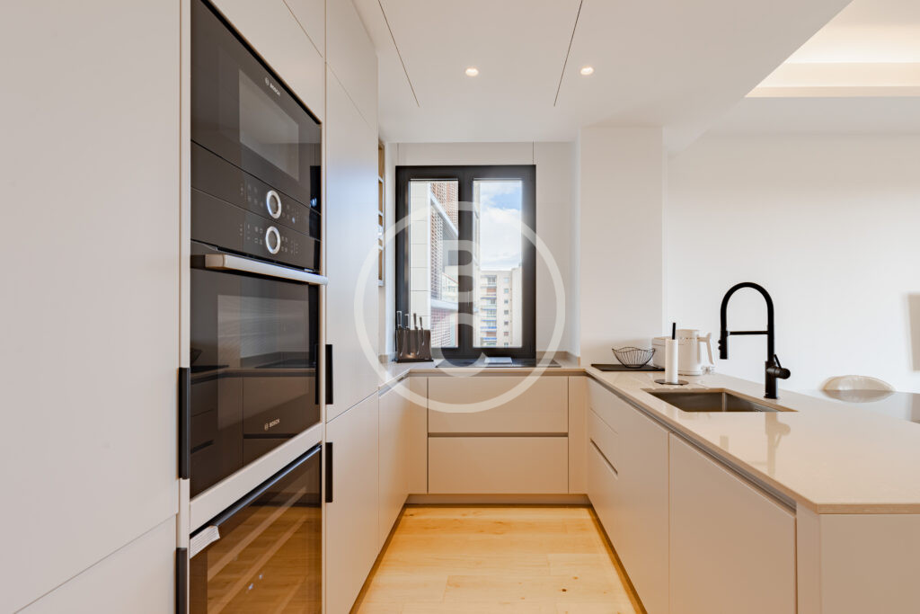 MAGNIFICENT 2 BEDROOM RENOVATED