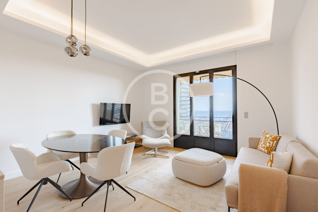 MAGNIFICENT 2 BEDROOM RENOVATED
