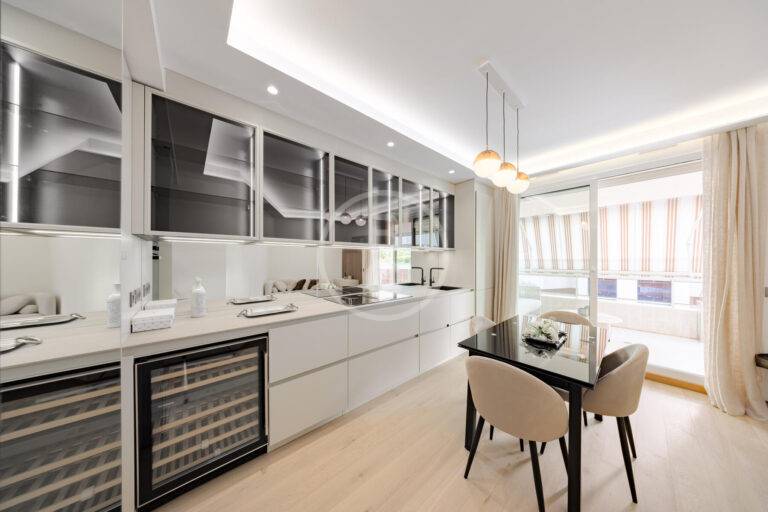 CHARMING RENOVATED APARTMENT