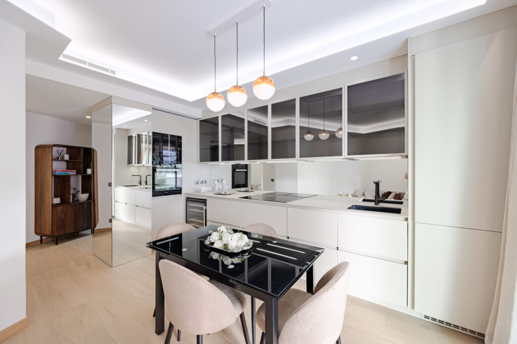 CHARMING RENOVATED APARTMENT