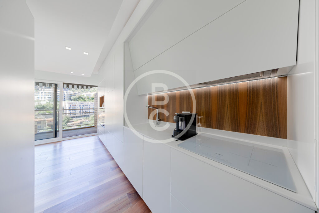 RENOVATED STUDIO WITH SEA VIEW
