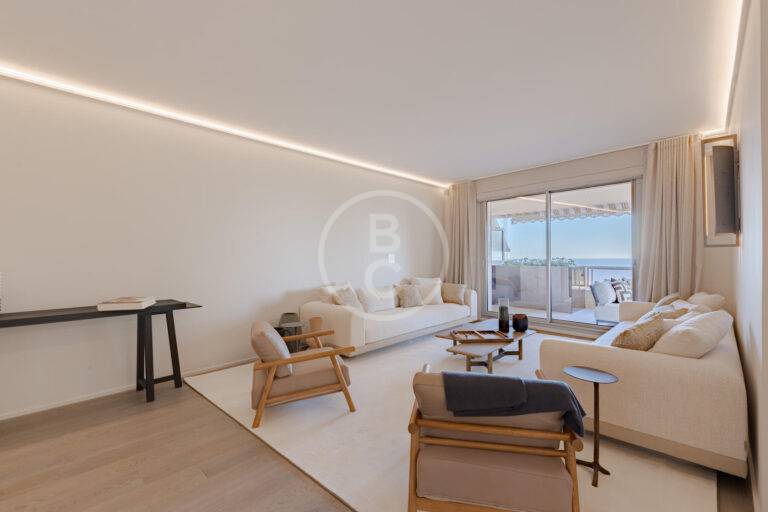 SUMPTUOUS FURNISHED APARTMENT