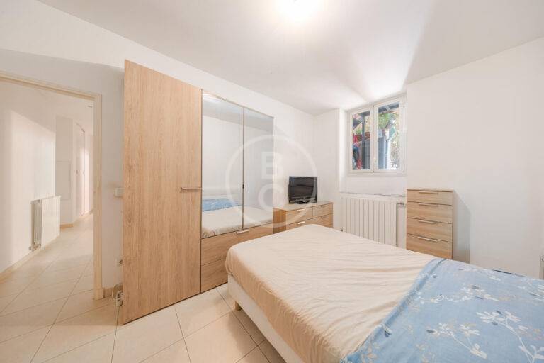 GREAT OPPORTUNITY 2 BEDROOM NEAR THE CENTER