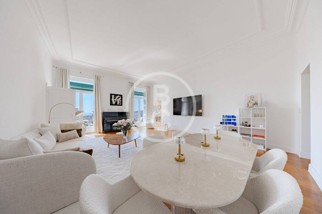 STUNNING 3-BEDROOM APARTMENT – ICONIC RESIDENCE WITH POOL & TENNIS