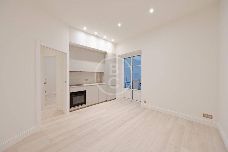 ELEGANT RENOVATED TWO-BEDROOM APARTMENT JUST STEPS FROM THE CASINO