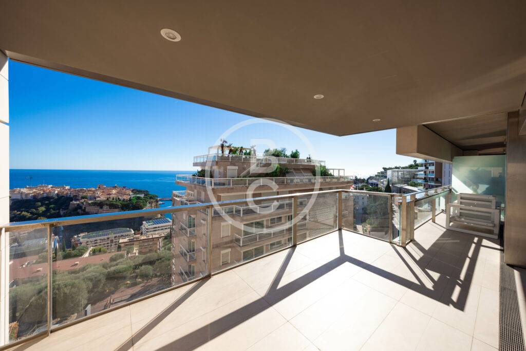 MAGNIFICENT 3 BEDROOMS SEA VIEW