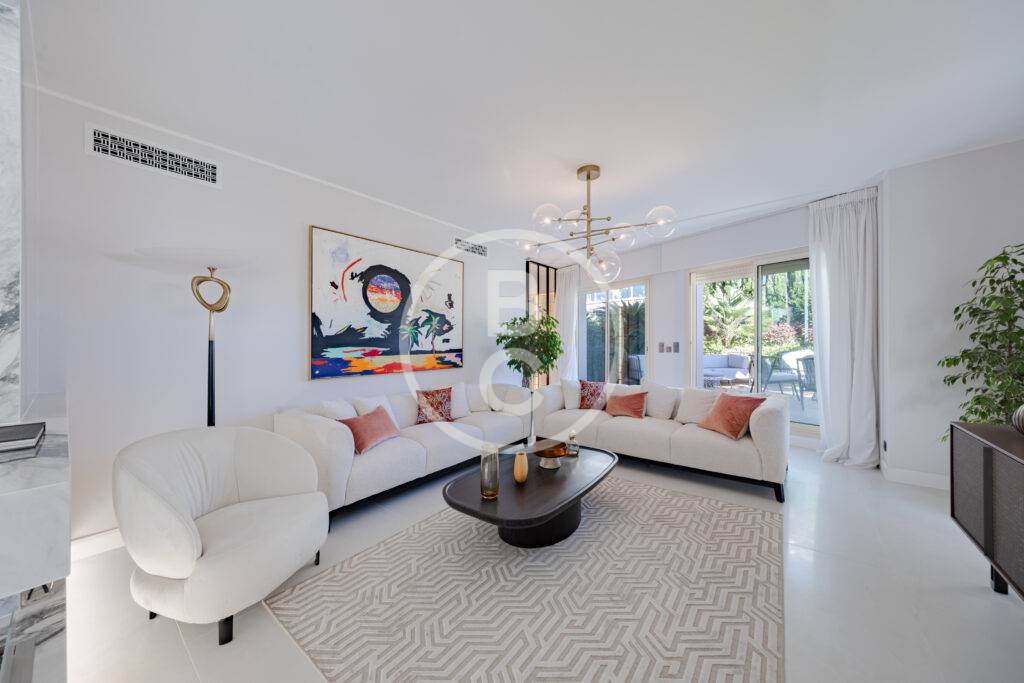 MAGNIFICENT RENOVATED PENTHOUSE