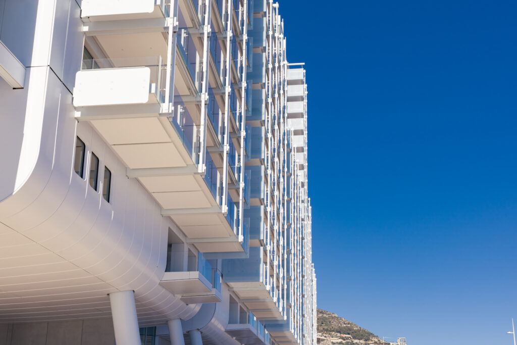 MARETERRA - LE RENZO - 3 BEDROOM APARTMENT WITH SEA AND MARINA VIEW