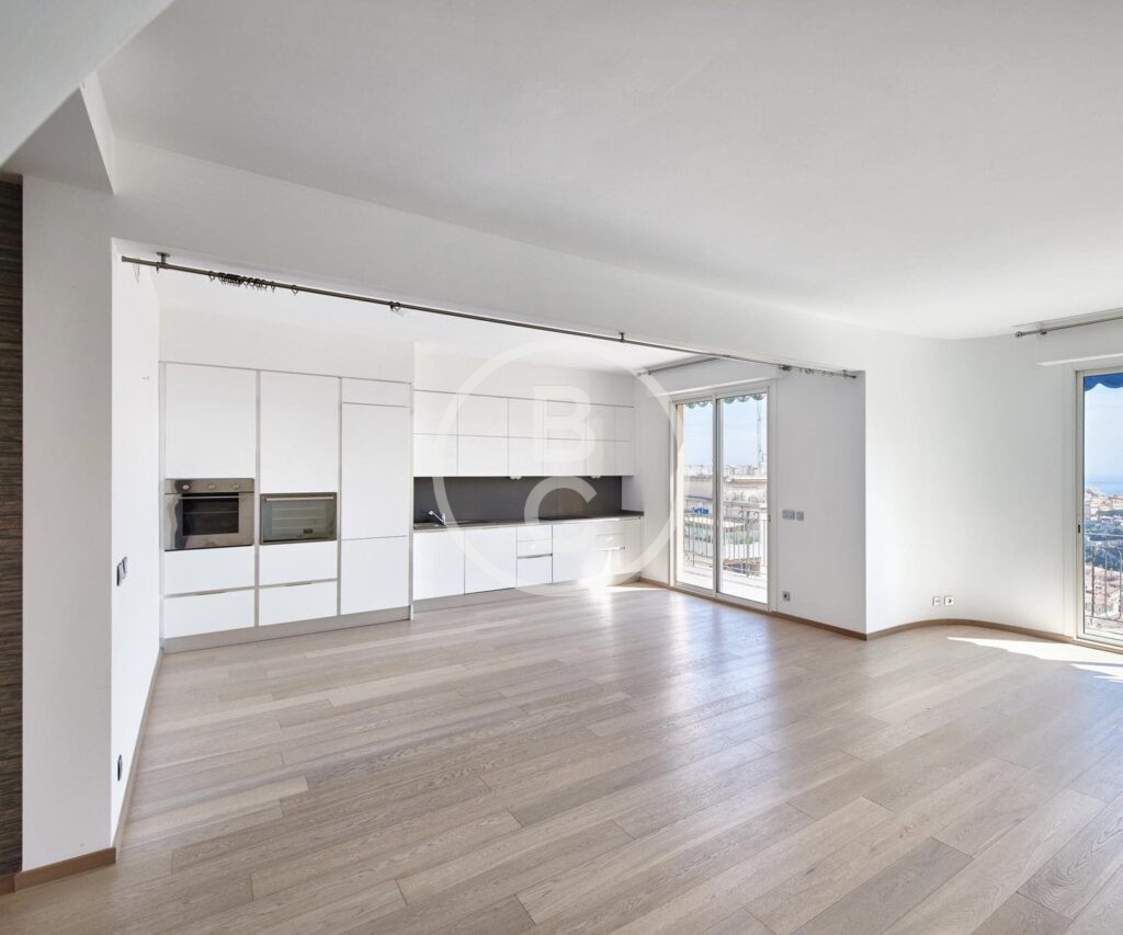 PENTHOUSE 4/5 ROOMS