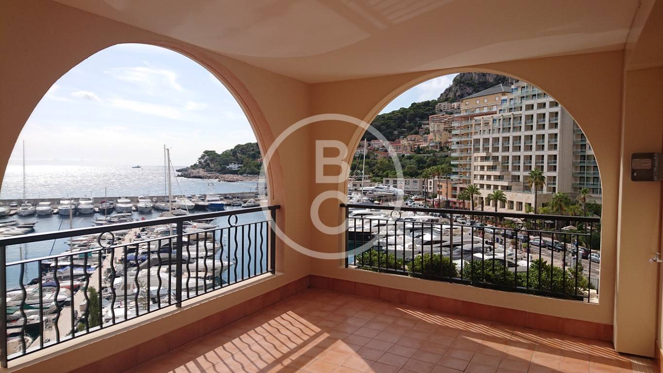 5 ROOMS – SEA & PORT VIEW